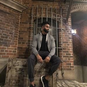 Meet your Posher, Hammad